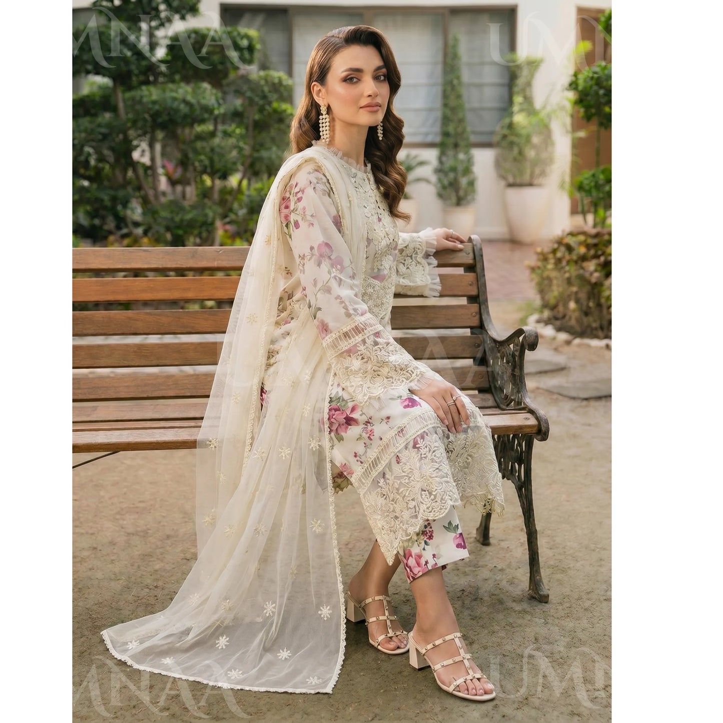 UA-200 Embroidered Chiffon 3-Piece with Printed Lining & Trouser