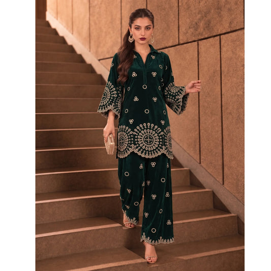 UA-318 Embroidered Velvet Co-Ord Set | Umnaa