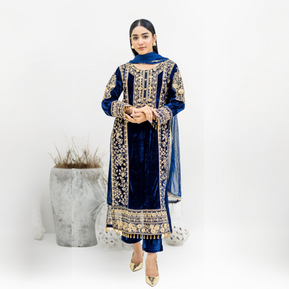 Luxury Embroidered Velvet Dress with Chiffon Dupatta 3 Pc | Winter Collection | Rangz | UMRGZ3900