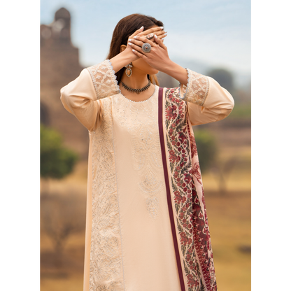 UCA-17 3 Pc Embroidered Lawn Ready to Wear Collection by Casuallite