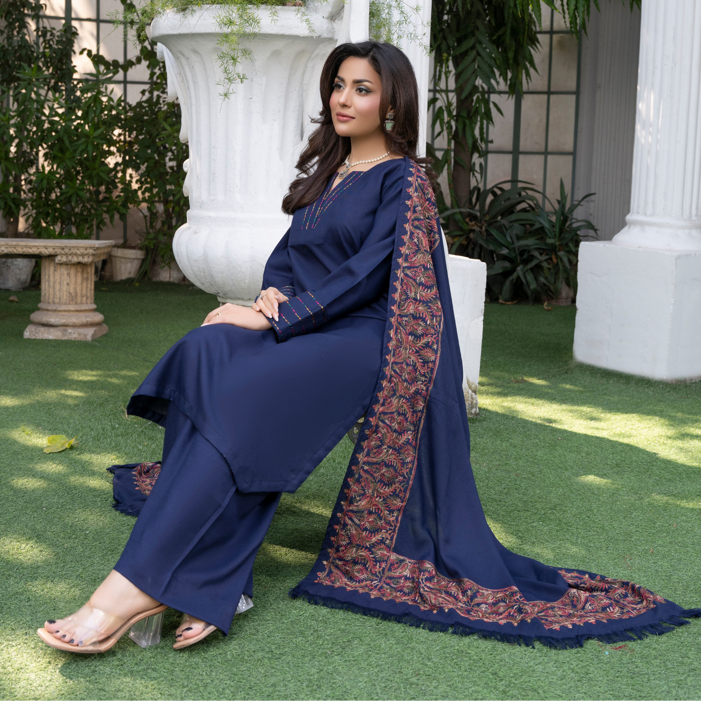 3 Pc Dhanak Dress with Embroidered Shawl | Winter Collection | Raniya.h | UMRAH0801