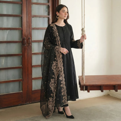Embroidered Linen Long Frock Dress with Heavy Embroidered Chiffon Dupatta (UMNAA)