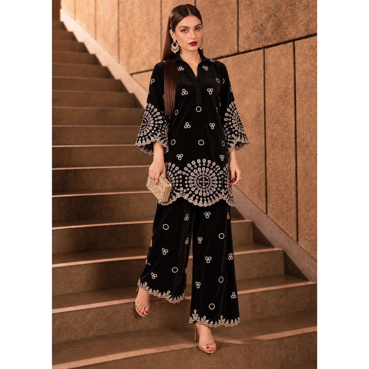 UA-318 Embroidered Velvet Co-Ord Set | Umnaa