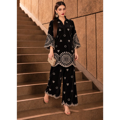 UA-318 Embroidered Velvet Co-Ord Set | Umnaa