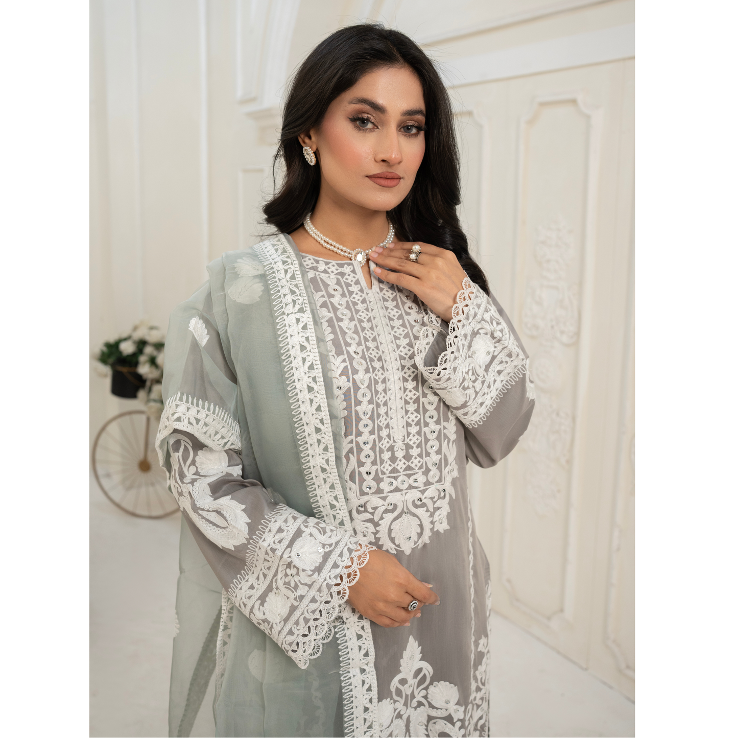 Embroidered Viscose Linen 3 Pc Pakistani Dress | Ready to wear | UMNAA