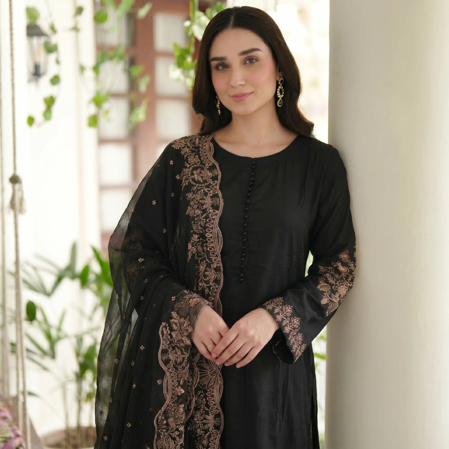 Embroidered Linen Long Frock Dress with Heavy Embroidered Chiffon Dupatta (UMNAA)