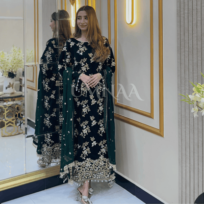 UA-43  Luxury Embroidered Handwork Velvet Collection UMNAA