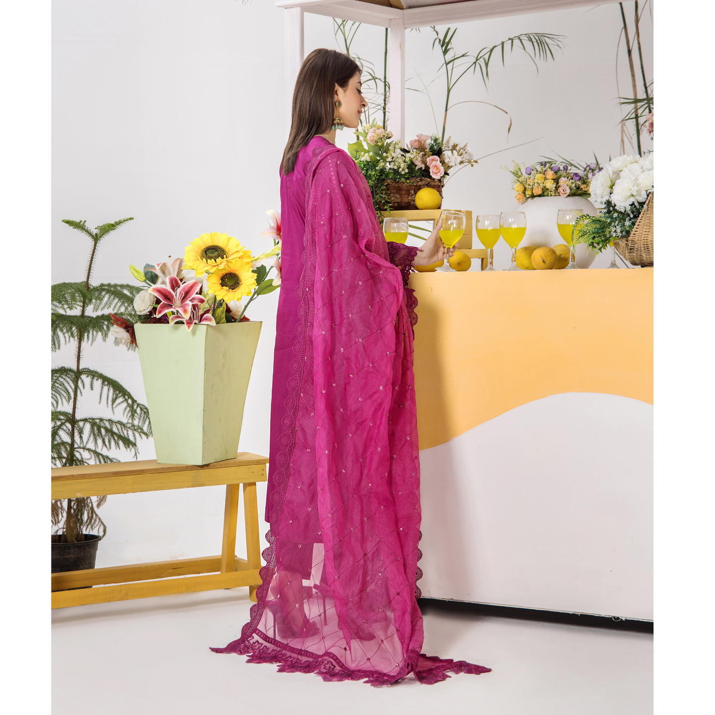 UTT-06 Embroidered Lawn 3 Pc Ready to wear Collection | Traditional Thread