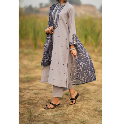 3 Pc Embroidered Khaddar Ready to Wear Collection by Casuallite | UMCAE0901