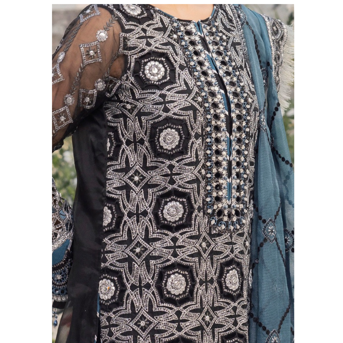 UTT-11 "Jab We Met" Embroidered Luxury festive 3 Pc Pakistani Dress by Traditional Thread