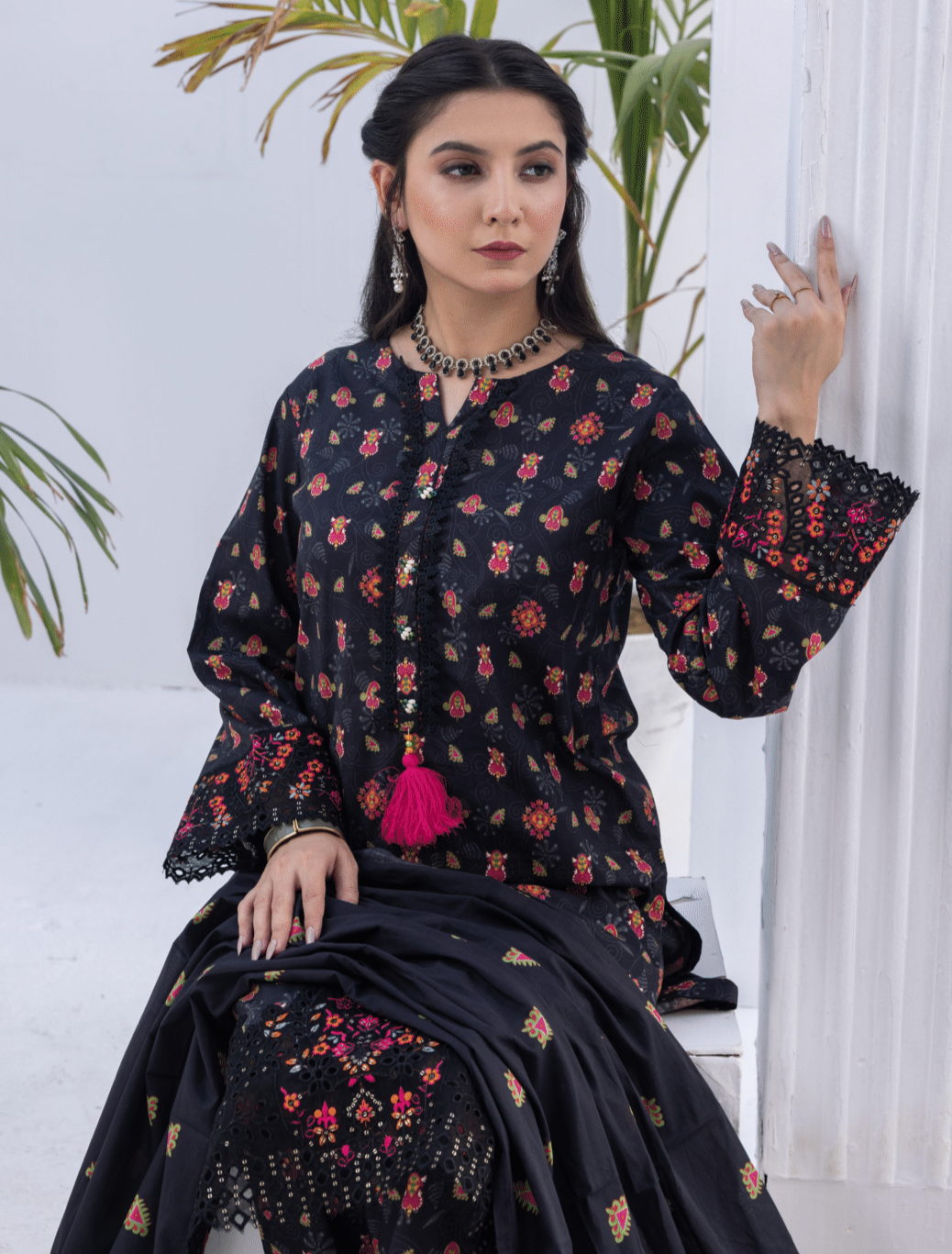 (BLACK) Embroidered 3 Piece Lawn Dress - Zainab Fazlani