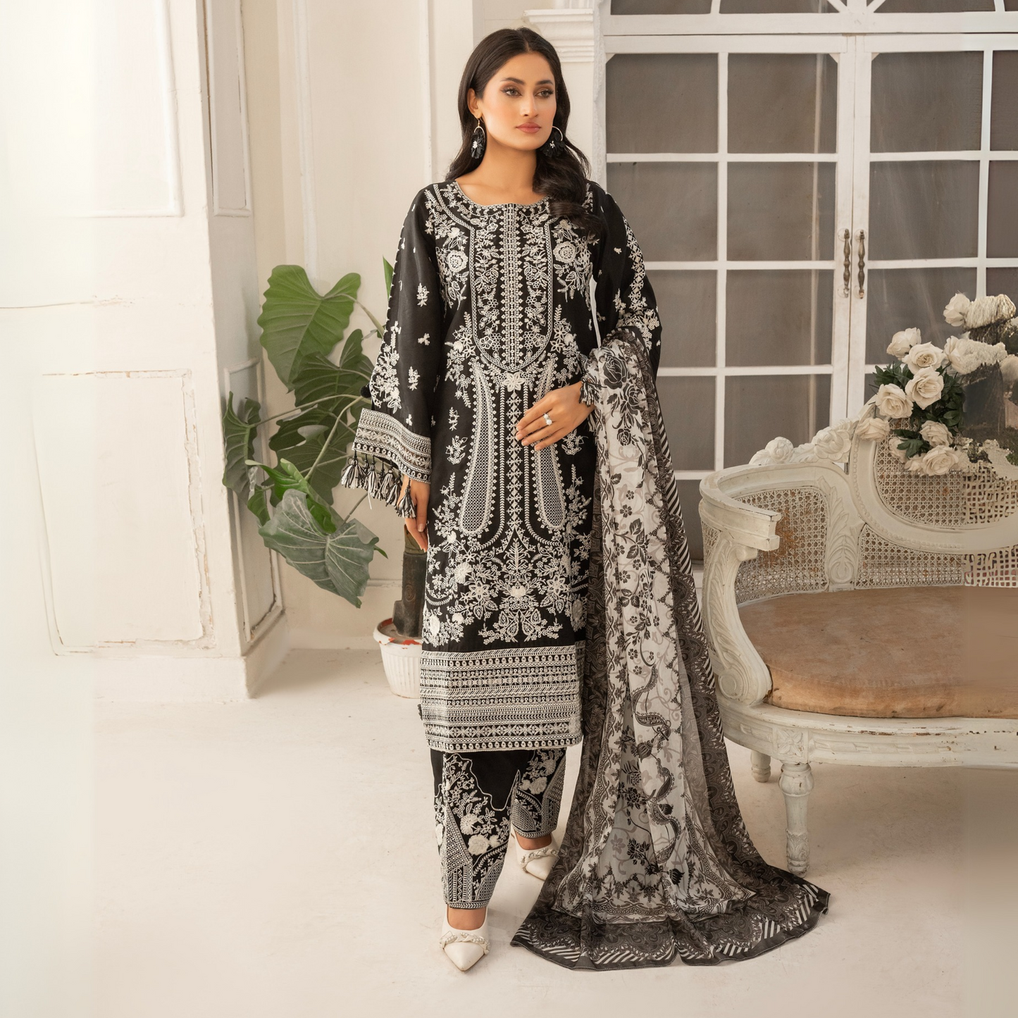 UA-51 (Black) Embroidered Viscose Linen 3 Pc Pakistani Dress | Ready to wear | UMNAA