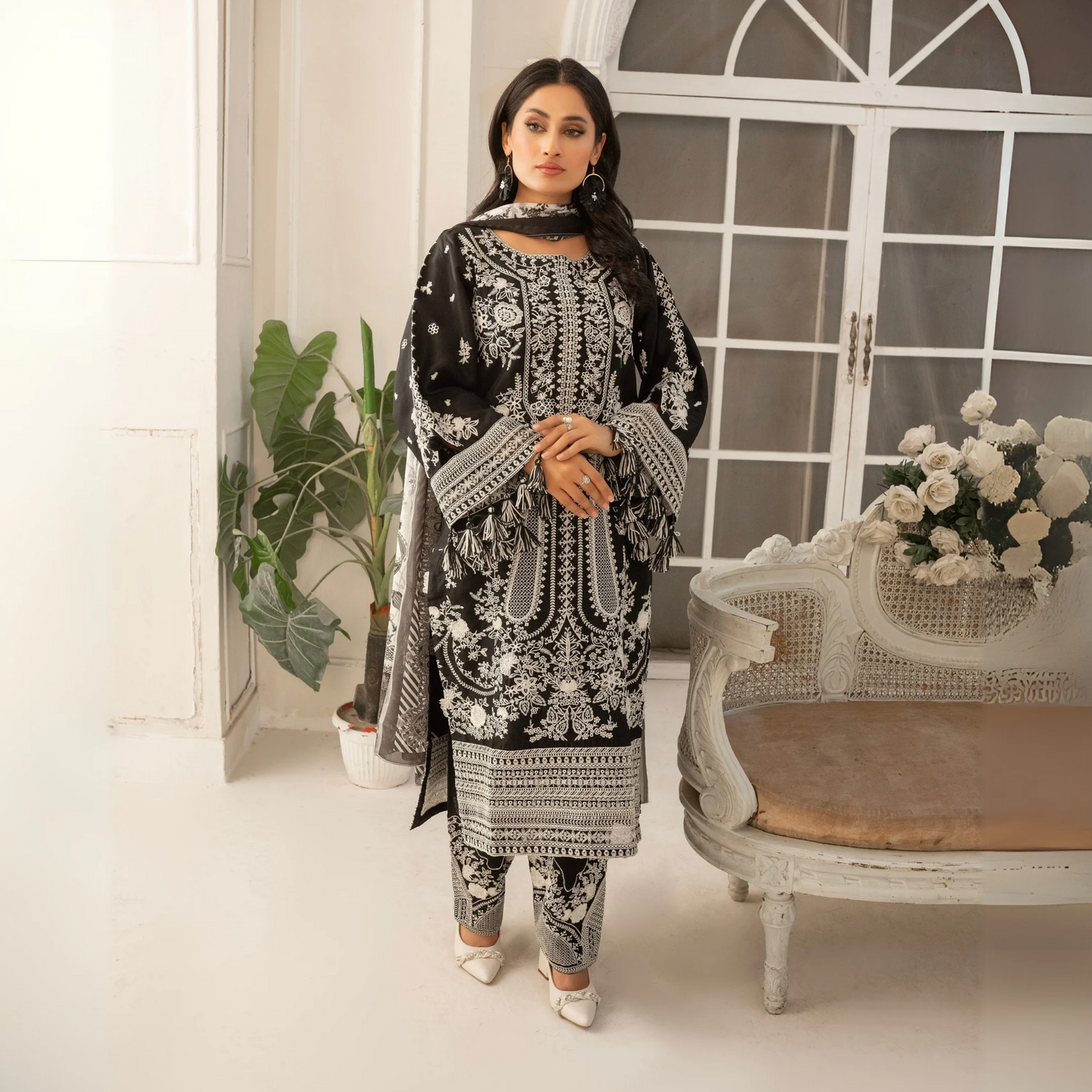 UA-51 (Black) Embroidered Viscose Linen 3 Pc Pakistani Dress | Ready to wear | UMNAA