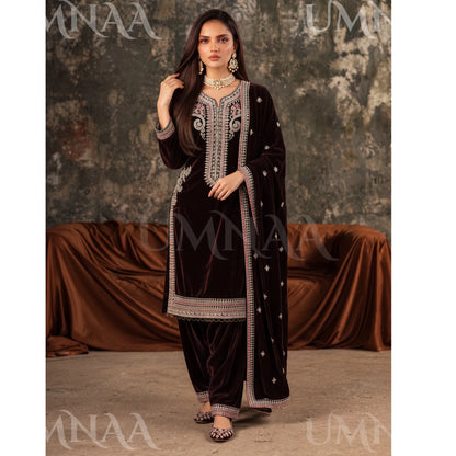 UA-309 Luxury Velvet Farshi Shalwar Collection | Umnaa