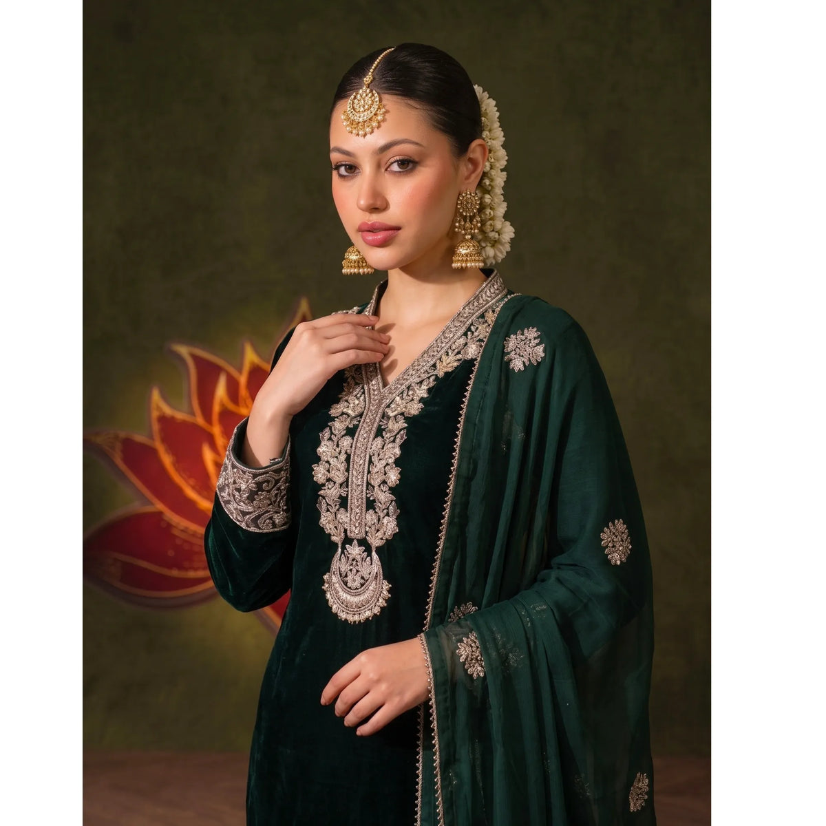 UA-322 Embroidered Luxury Velvet 3 Pc | Umnaa
