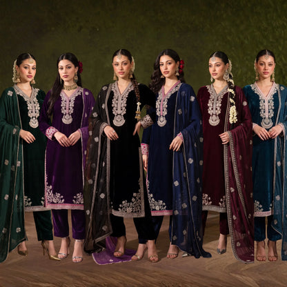UA-322 Embroidered Luxury Velvet 3 Pc | Umnaa