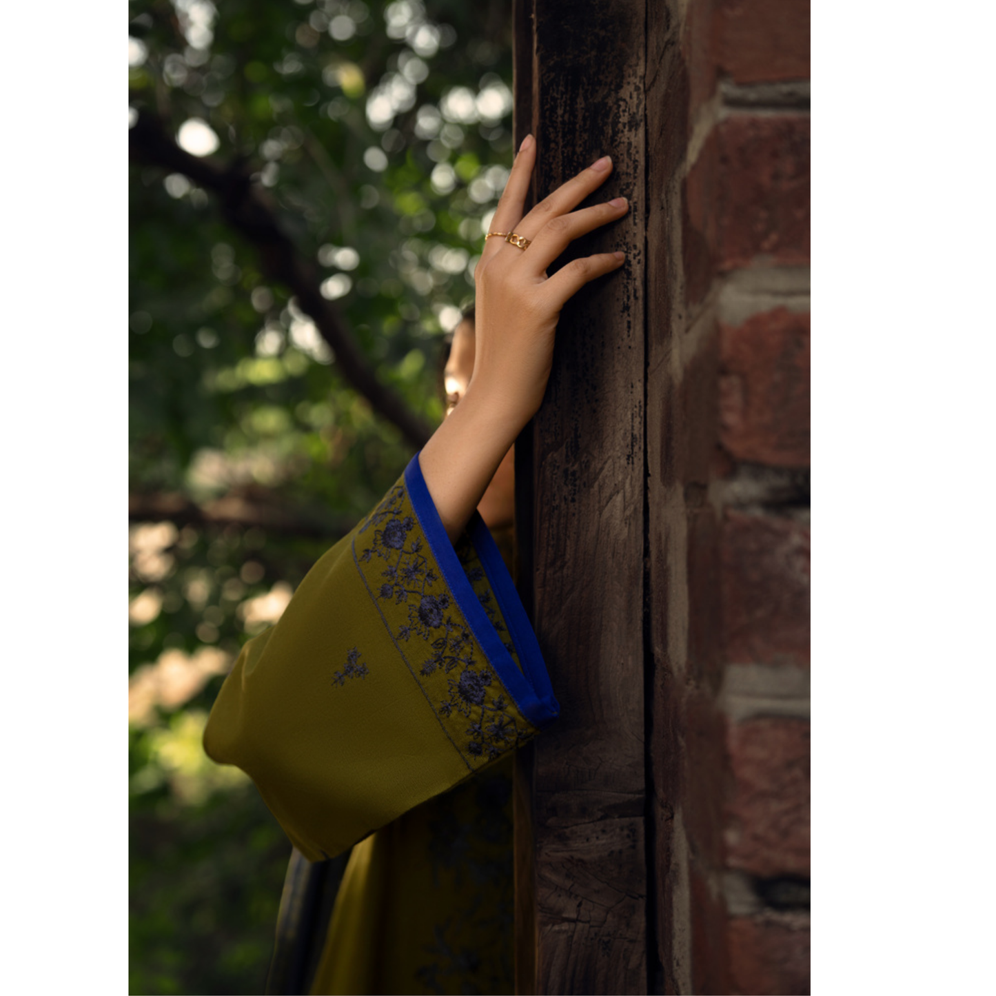 UCA-33 "Shadows" Embroidered Khaddar with Wool Shawl Winter Collection by Casuallite