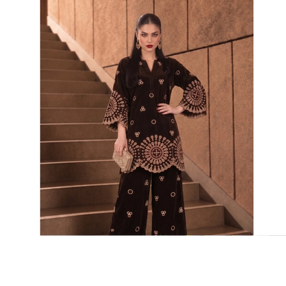UA-318 Embroidered Velvet Co-Ord Set | Umnaa
