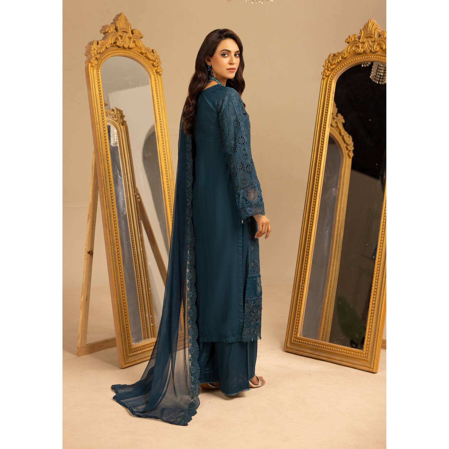 UMS-18 Embroidered Linen Chikenkari 3 Pc Pakistani Dress | Ready to wear | Simrans