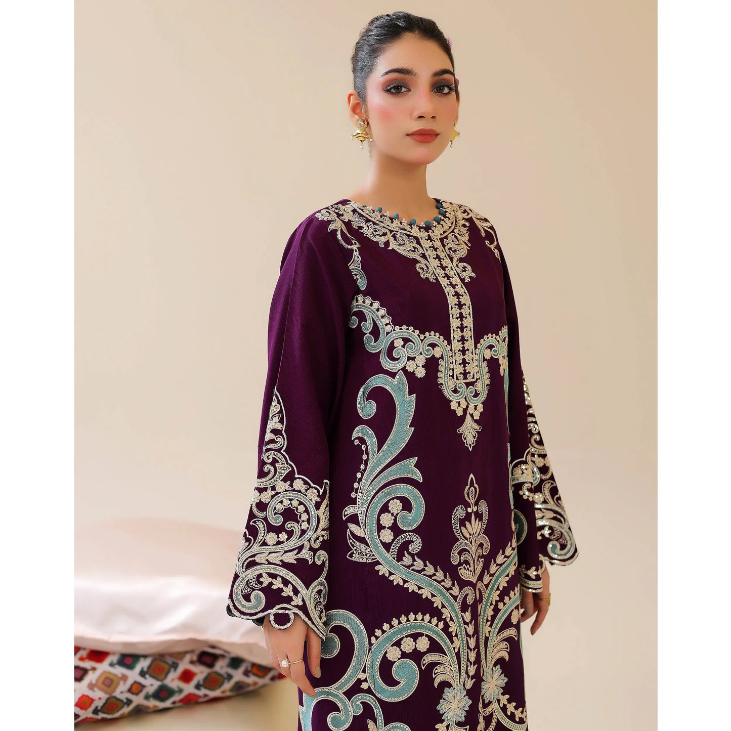 UAL-02 Embroidered Kaftan Raw Silk Co-Ord Set 2 Pc | Adan's Libas