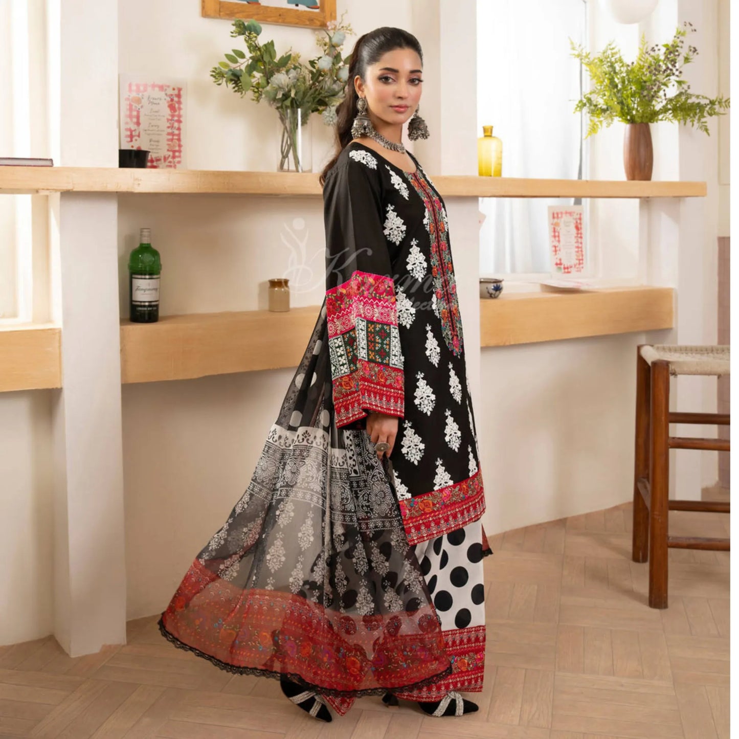 "Flora" Embroidered Lawn 3 Pc Collection | Karma Collection