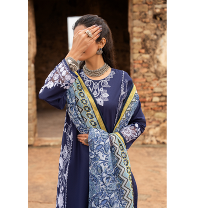 UCA-17 3 Pc Embroidered Lawn Ready to Wear Collection by Casuallite