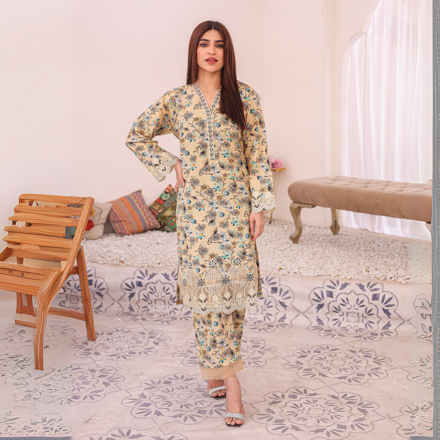 2 Pc Embroidered floral Printed Khaddar Pakistani Co-Ords Set | Ready to wear| Naubahar | UMNAU0900