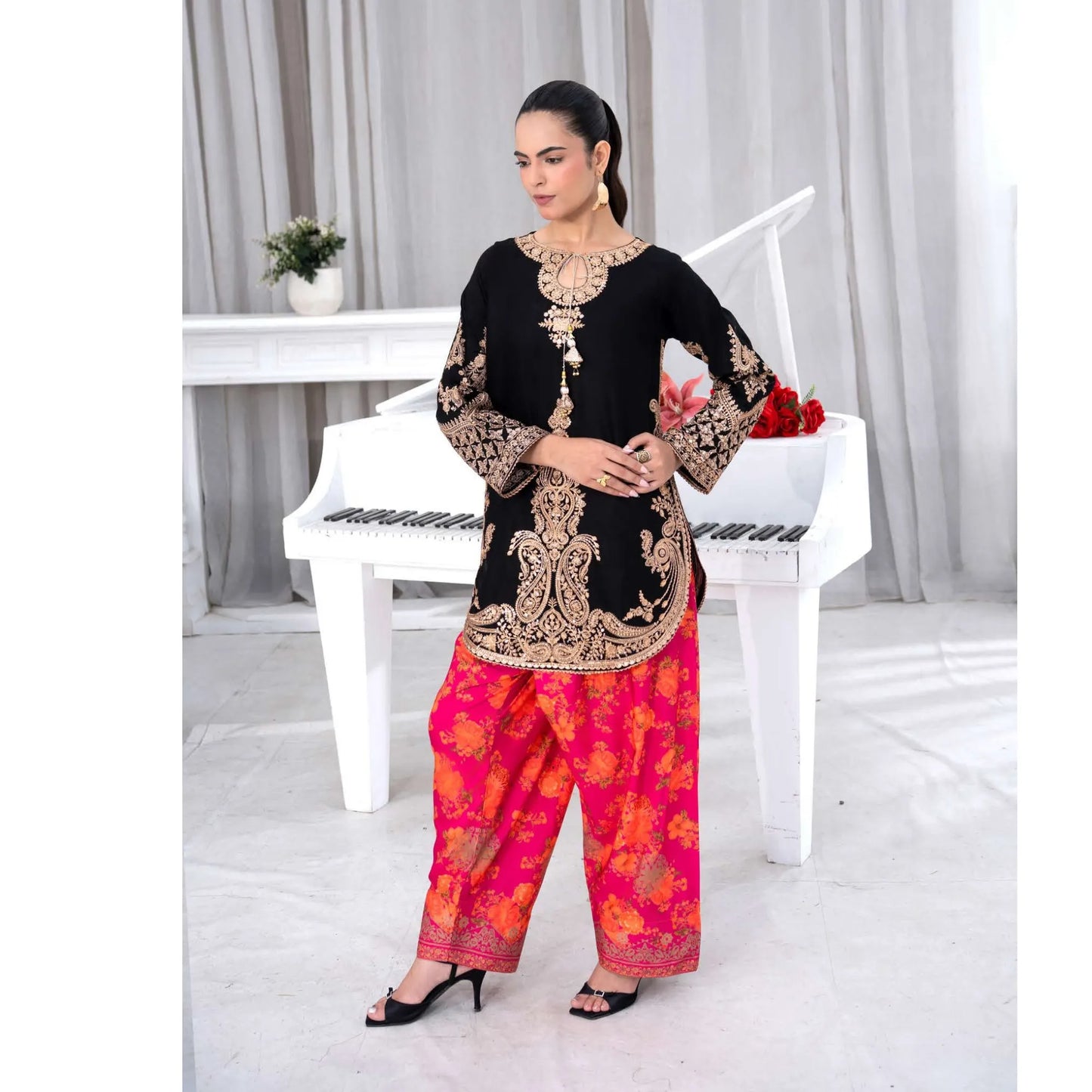 UTT-25 " Ethnic" Cambric Cotton 3 Pc Collection | Traditional Thread