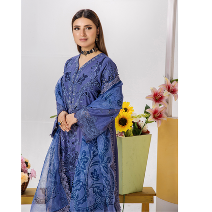 UTT-06 Embroidered Lawn 3 Pc Ready to wear Collection | Traditional Thread