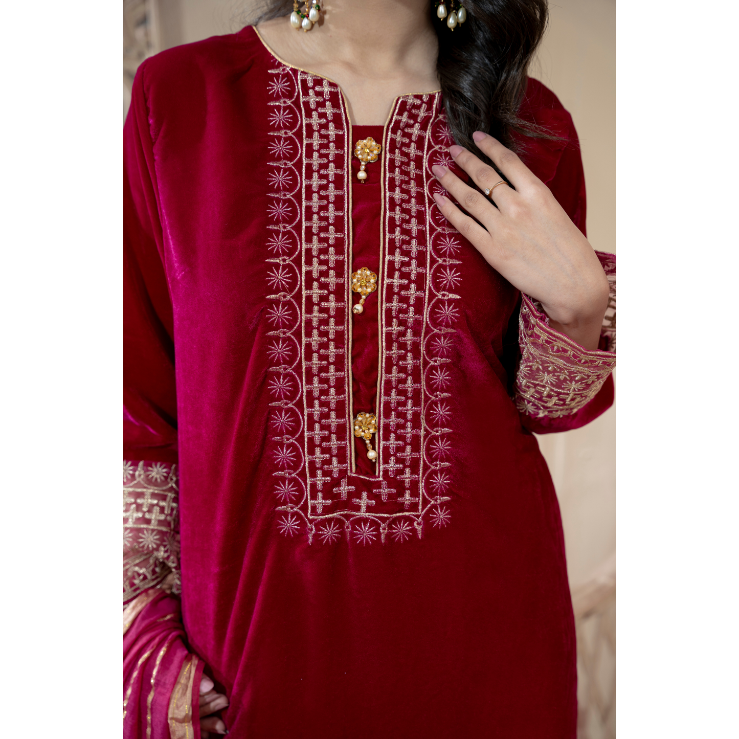 3 Pc Luxury velvet Dress | Winter Collection | Raniya.h | UMRAH01001