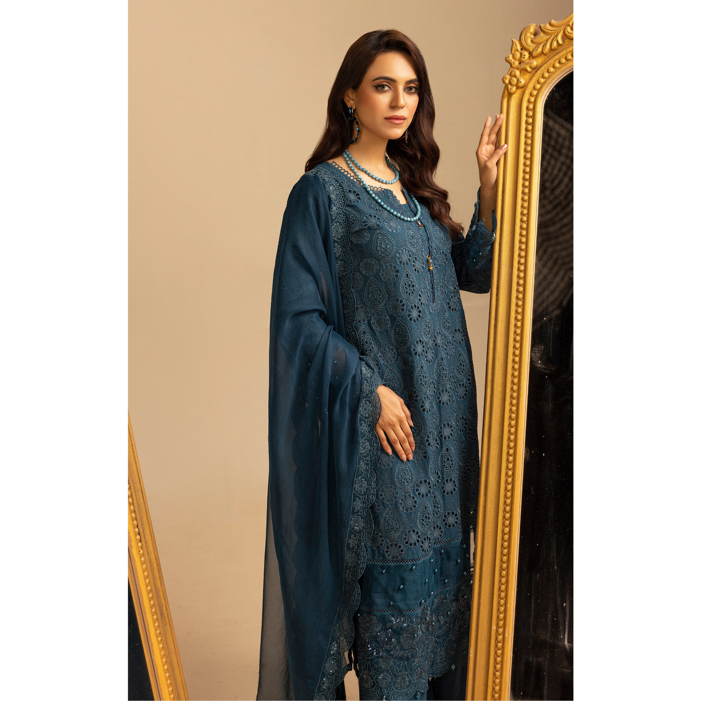 UMS-18 Embroidered Linen Chikenkari 3 Pc Pakistani Dress | Ready to wear | Simrans