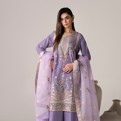 RA-27 Dastan e Eid Embroidered Velvet Collection | Embroidered 3 Piece Festive Ready to Wear by Raniya.h