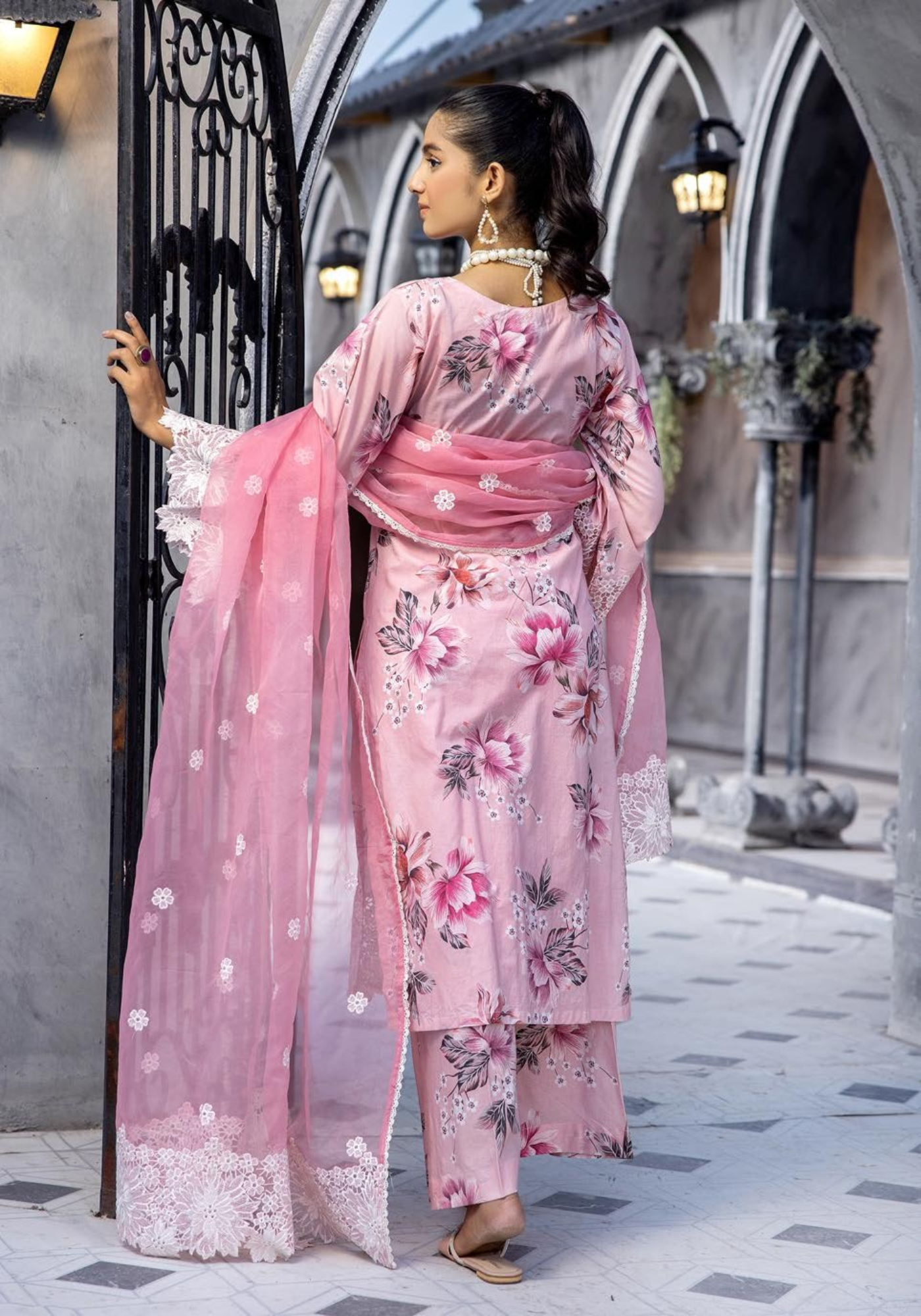 Pink 3 Pc Chikankari Lawn Collection | SIMRANS