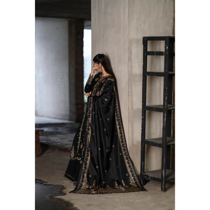 UCA-28 "Sham" Embroidered Silk Viscose Ready to Wear Collection by Casuallite