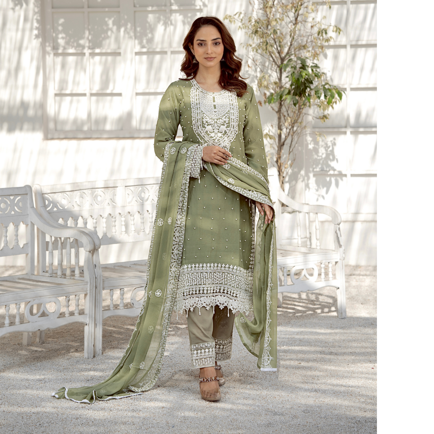 UMRZ-40 Luxury Handwork Embroidered Dress with Chiffon Dupatta 3 Pc |Ready to Wear| Rangz