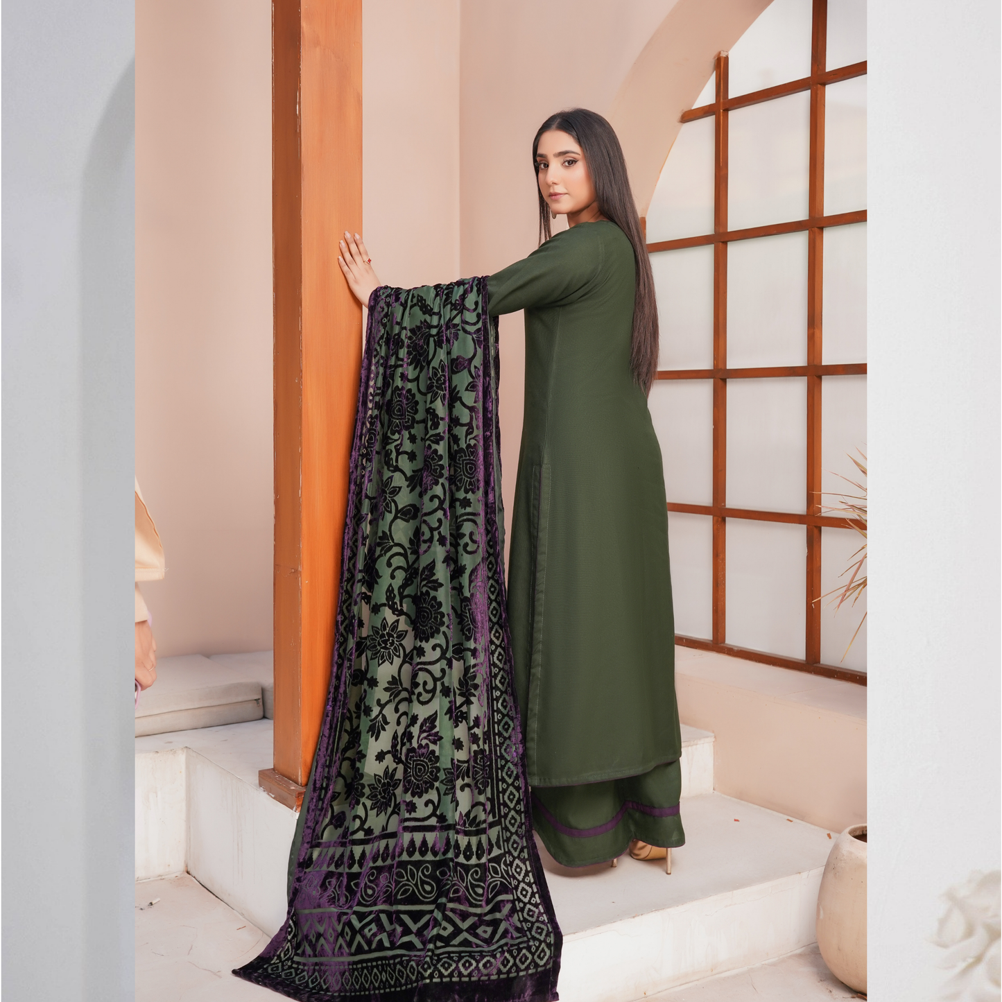 UMS-54 "Venus" by Simrans Palachi Shawl Linen Shalwar kammez Winter Collection