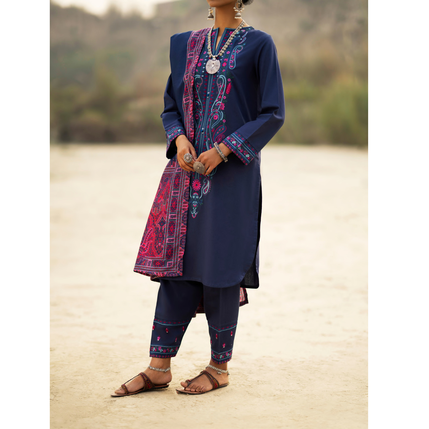 3 Pc Embroidered Khaddar Ready to Wear Collection by Casuallite | UMCAE0901