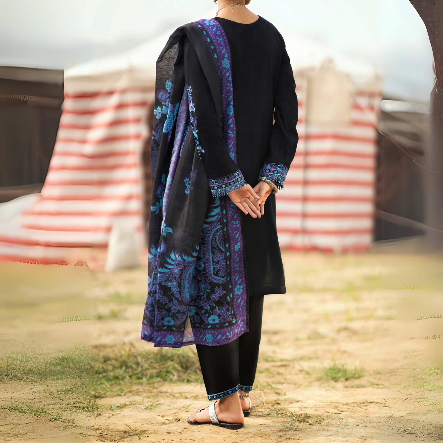 3 Pc Embroidered Khaddar Ready to Wear Collection by Casuallite | UMCAE0801