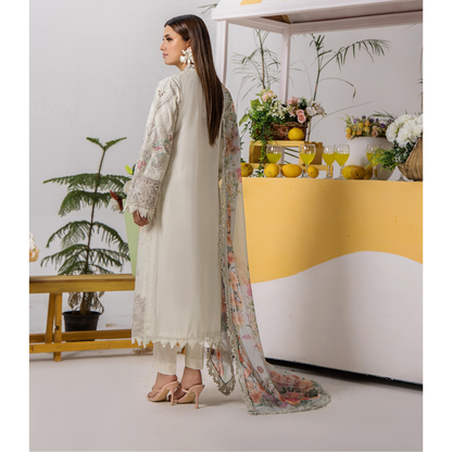 UTT-06 Embroidered Lawn 3 Pc Ready to wear Collection | Traditional Thread