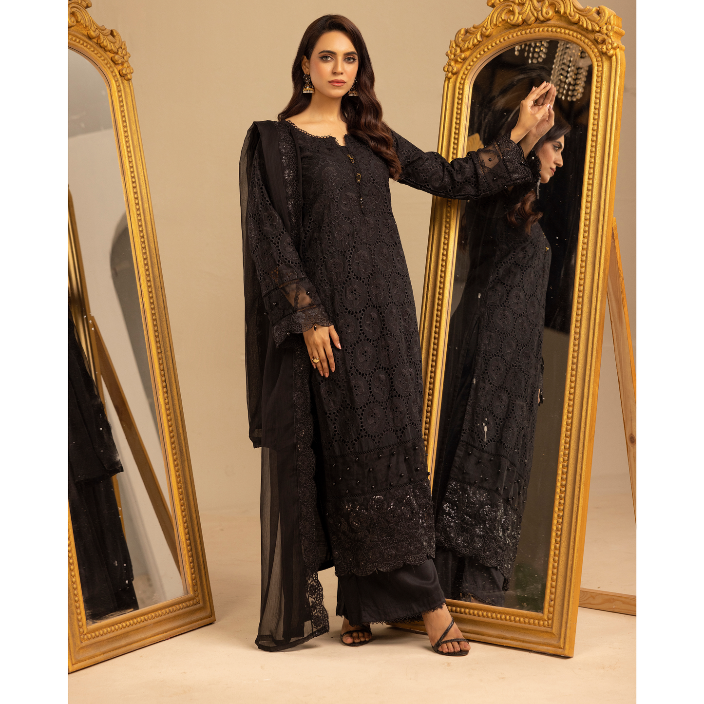 UMS-18 Embroidered Linen Chikenkari 3 Pc Pakistani Dress | Ready to wear | Simrans