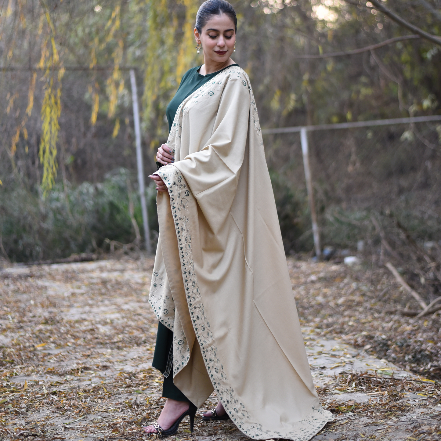 UA-29 3 Pc Embroidered Dhanak Dress with Embroidered Dhanak Shawl Pakistani Dress | UMNAA