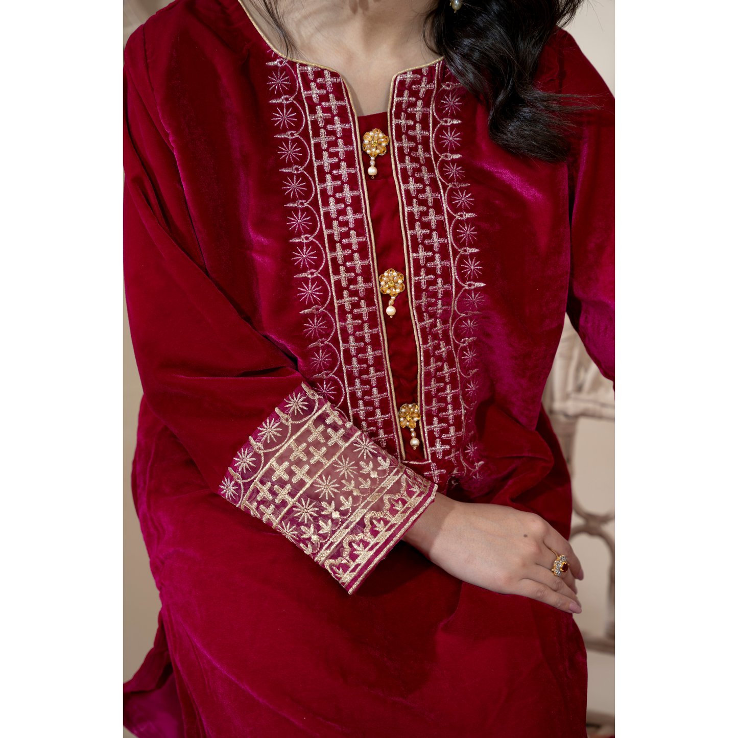 3 Pc Luxury velvet Dress | Winter Collection | Raniya.h | UMRAH01001