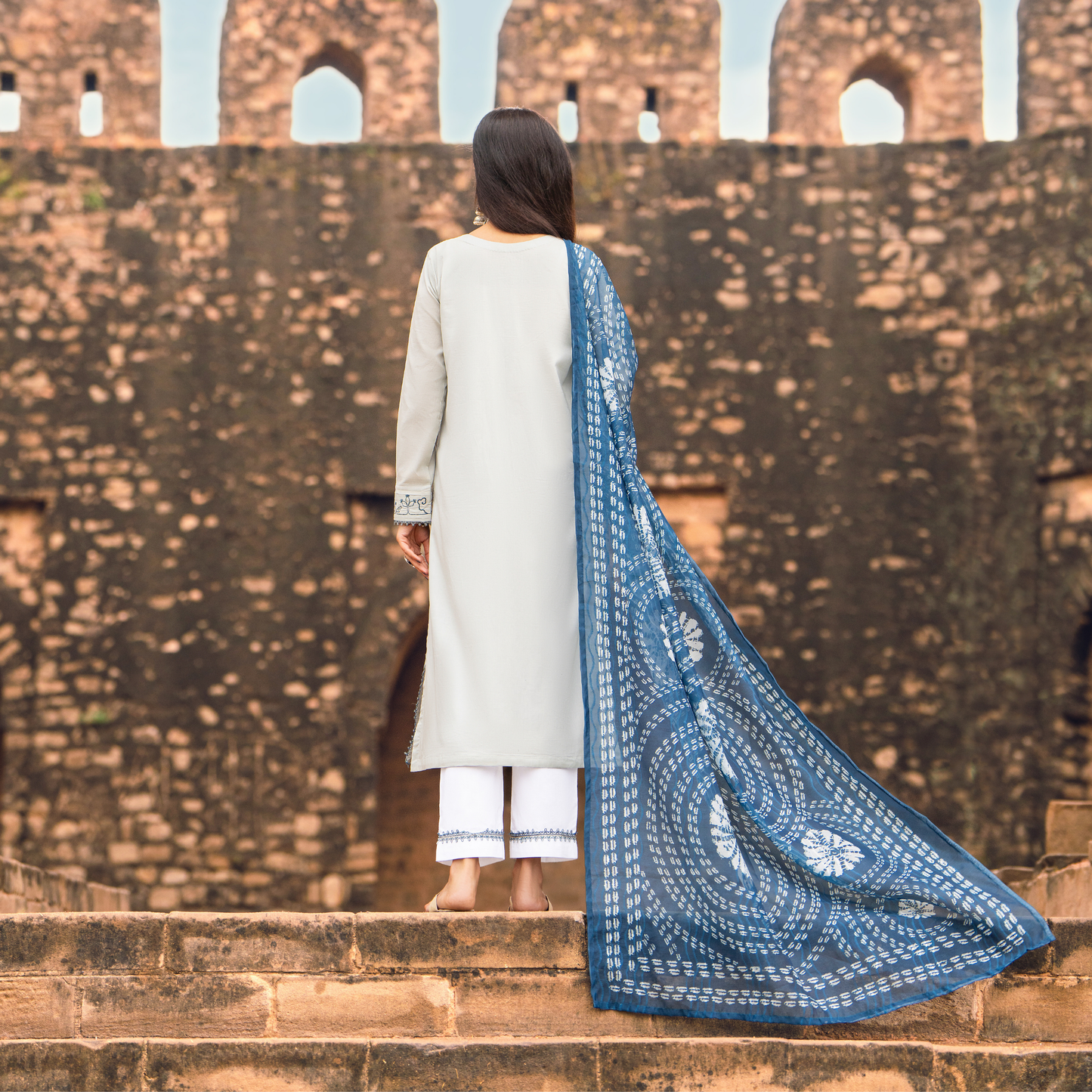 UCA-16 3 Pc Embroidered Cotton Lawn Ready to Wear Eid Collection by Casuallite
