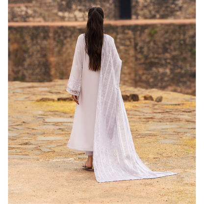 UCA-17 3 Pc Embroidered Lawn Ready to Wear Collection by Casuallite