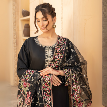 UA-60 Embroidered Viscose Linen 3 Pc Pakistani Dress | UMNAA