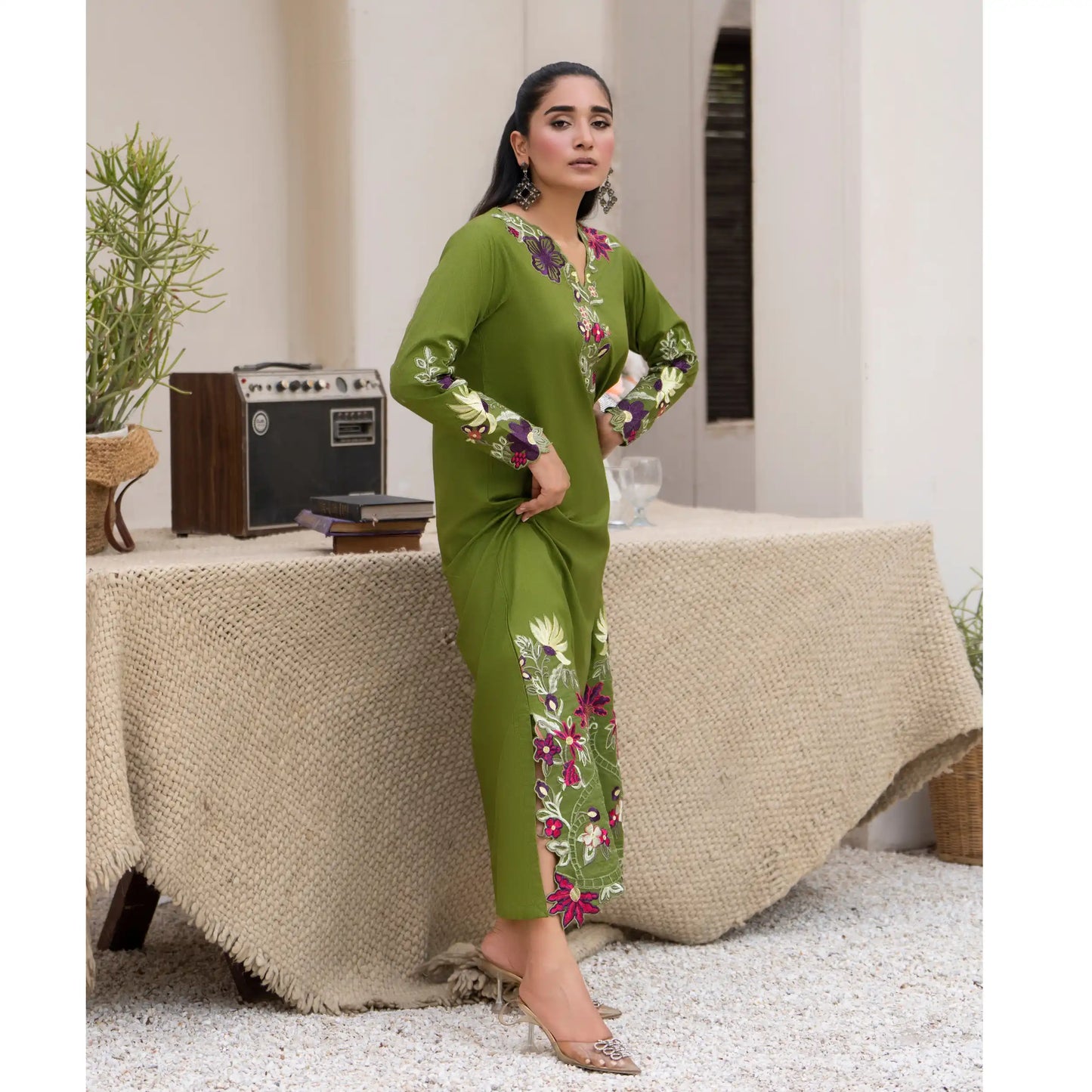 UA-237 Embroidered Kaftan Style Co-Ord Set Asian Wear | Umnaa