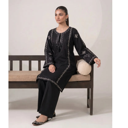 UA-305 Embroidered Dhanak Co-Ord set | Umnaa