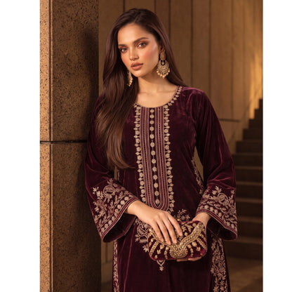 UA-320 Embroidered Velvet Kaftan Co-Ords 2 Pc | Umnaa