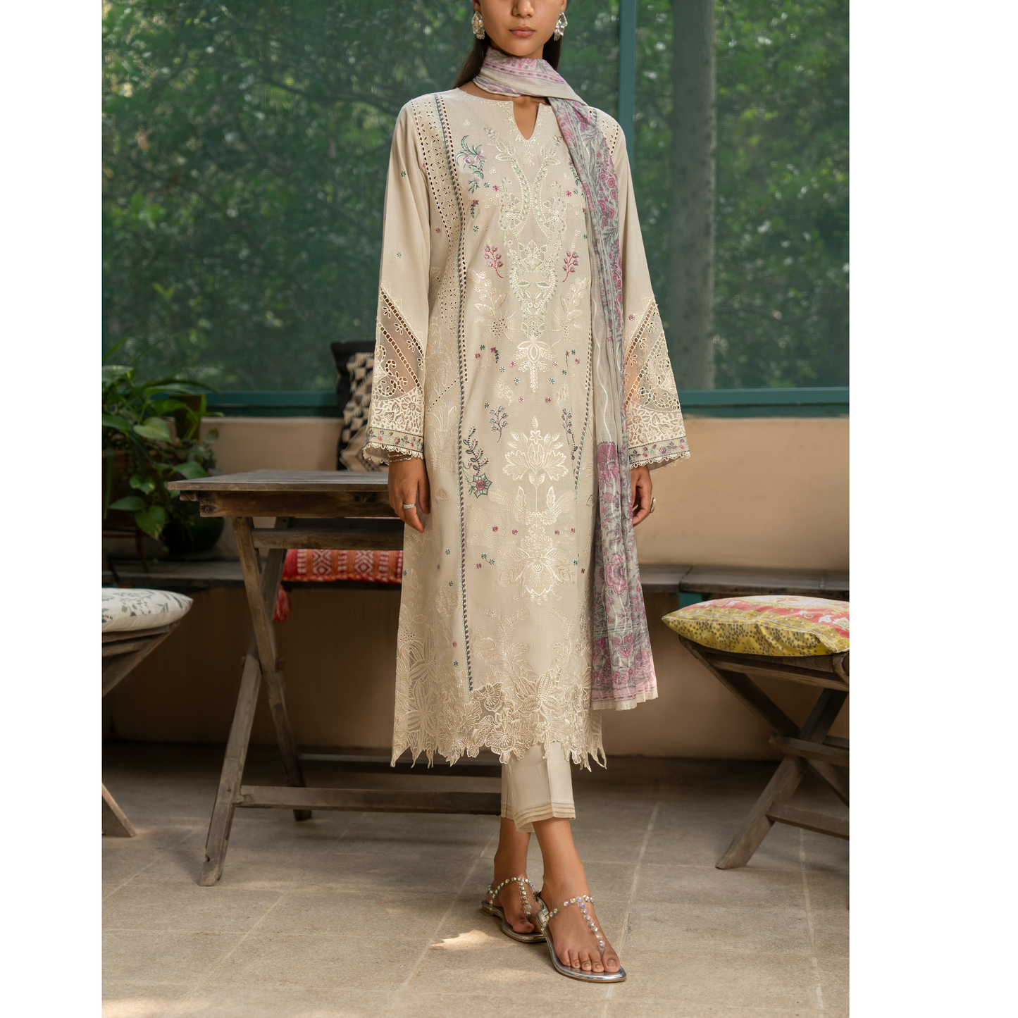 UCA-29 "Misha" Embroidered Linen Ready to Wear Winter Collection by Casuallite