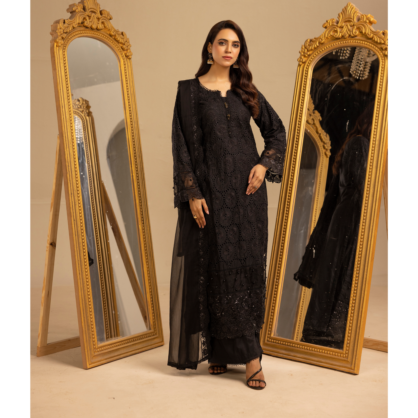 UMS-18 Embroidered Linen Chikenkari 3 Pc Pakistani Dress | Ready to wear | Simrans
